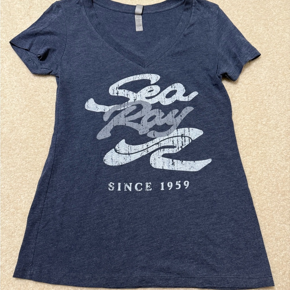 Sea Ray Navy Blue Graphic T-Shirt Women’s Large V-Neck